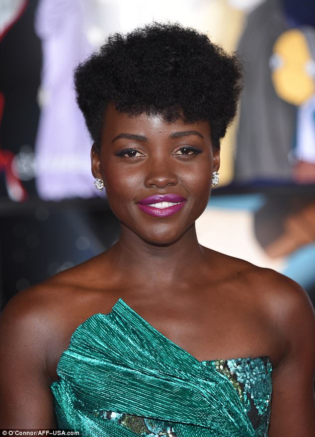 This Is How You Should Dress In A Kitenge According To Lupita Nyong'o 4 472B521600000578 5163823 Perfect complexion The actress 34 made sure to turn heads as she a 35 1512874785379