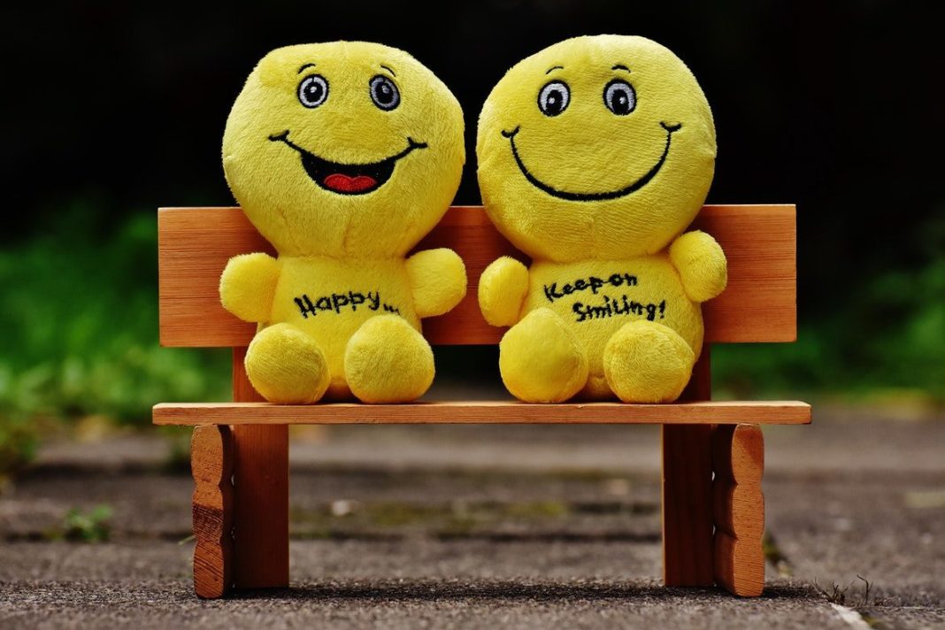 How-to-be-happy-10-most-practical-ways-to-live-a-happy-life-1170x780