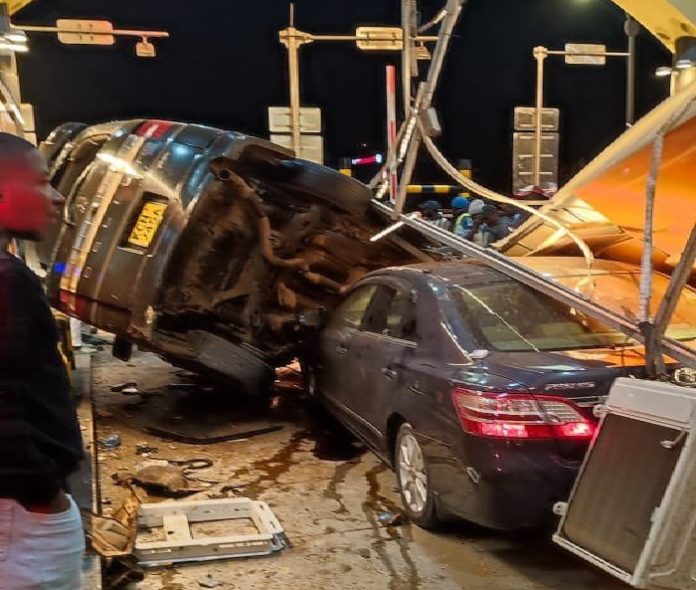 Expressway-Accident-3.jpg