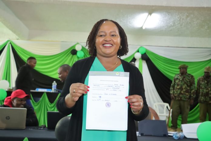 WAIGURU-CERT-GOVERNOR.jpg