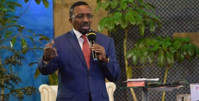 Pastor-Naganga-preaching